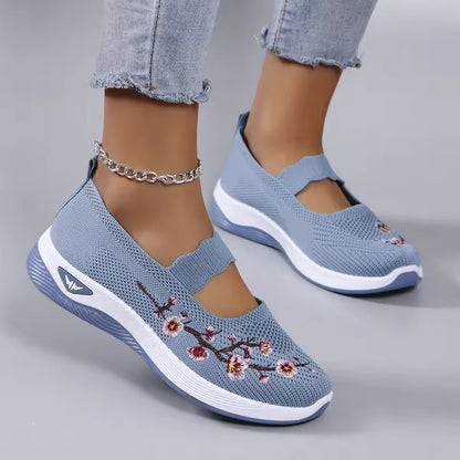 Women’s Summer Breathable Mesh Flats – Lightweight Casual Slip-On Walking Shoes for Everyday Comfort