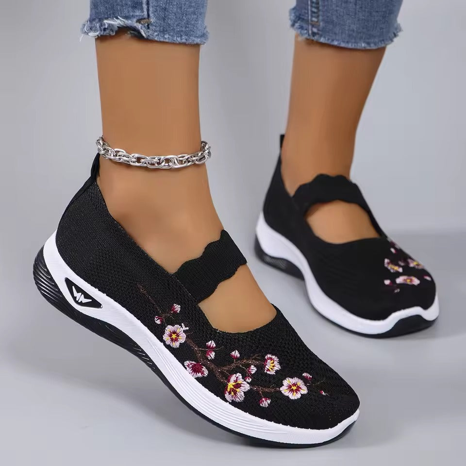 Women’s Summer Breathable Mesh Flats – Lightweight Casual Slip-On Walking Shoes for Everyday Comfort